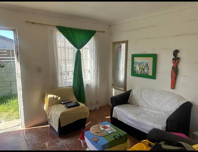 3 BEDROOM HOUSE FOR SALE IN SEAWINDS